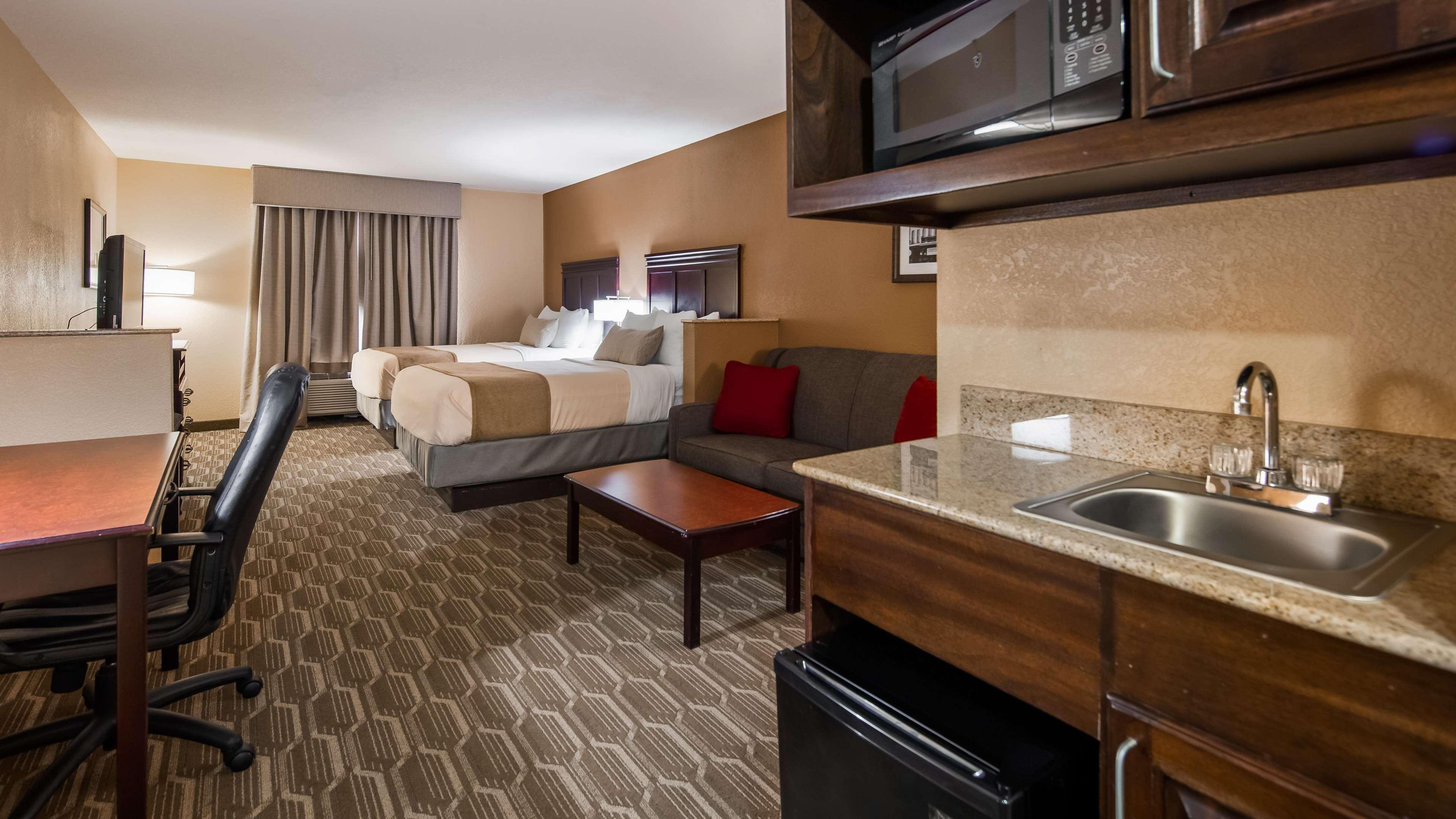 Best Western Granbury Inn And Suites Εξωτερικό φωτογραφία