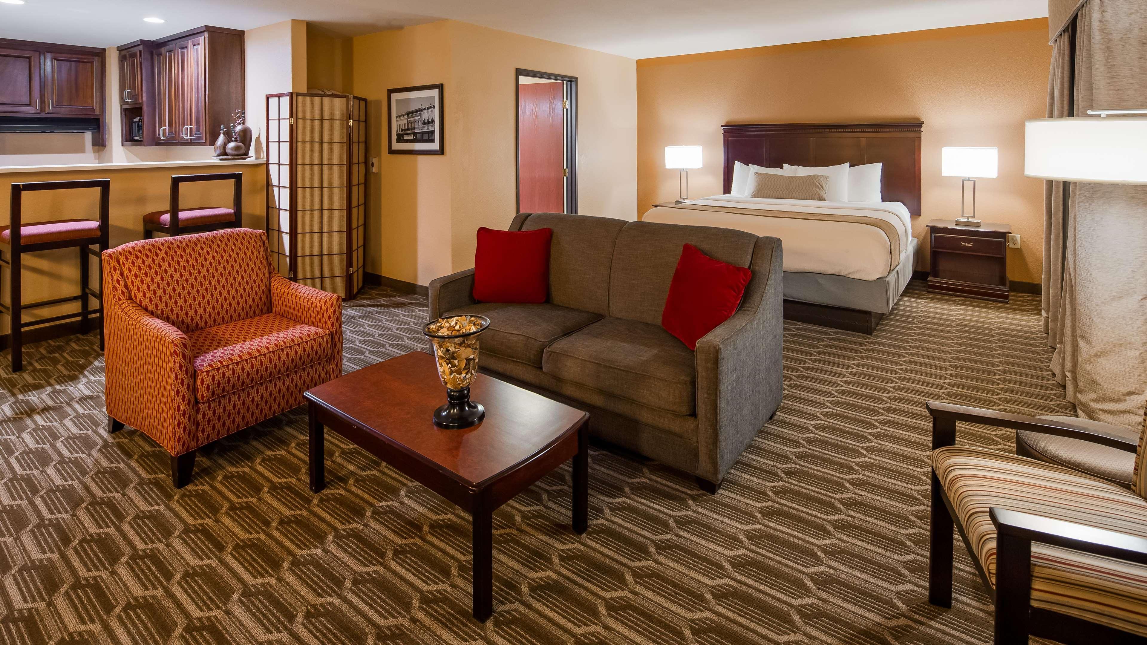 Best Western Granbury Inn And Suites Εξωτερικό φωτογραφία