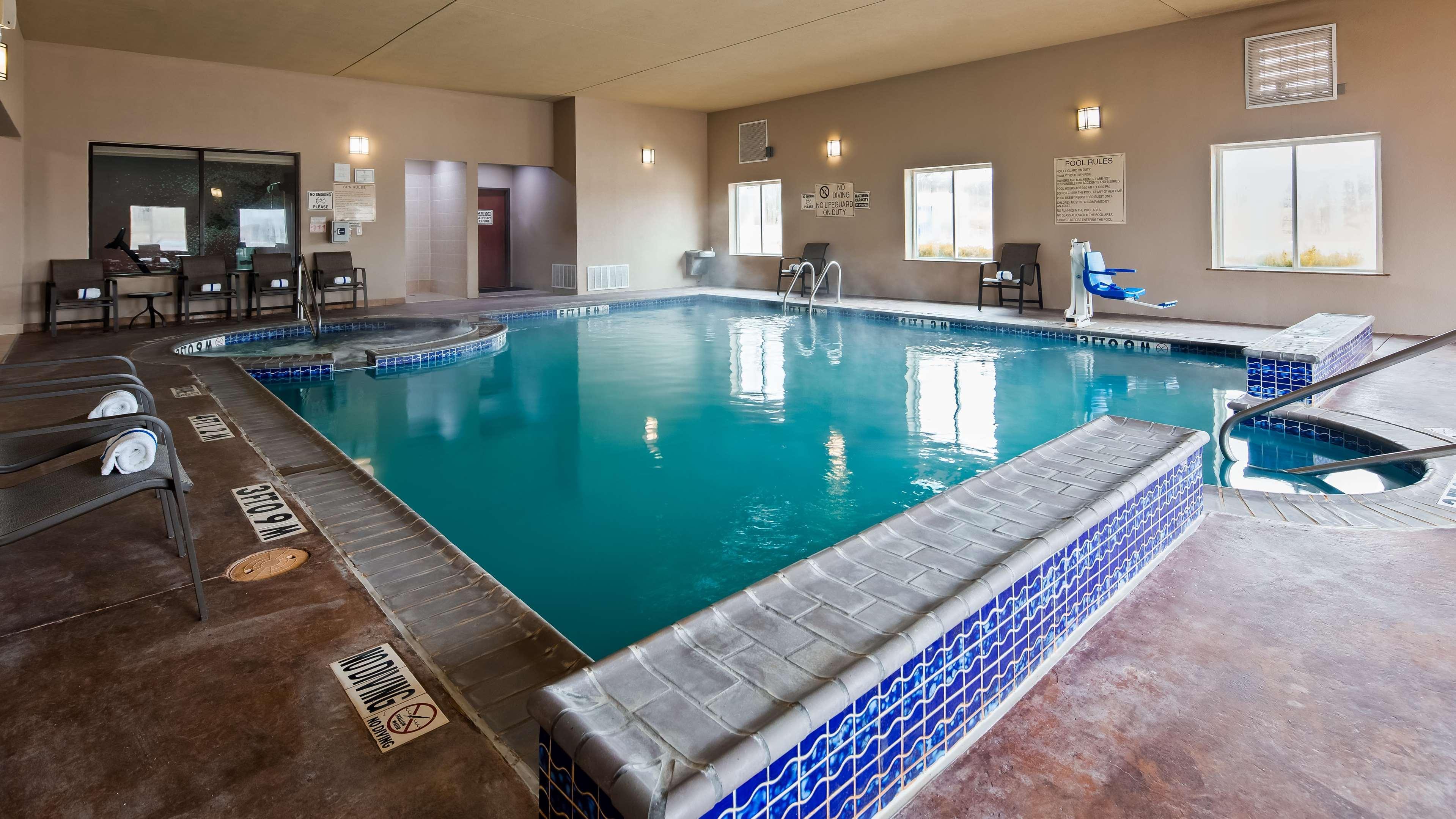 Best Western Granbury Inn And Suites Εξωτερικό φωτογραφία