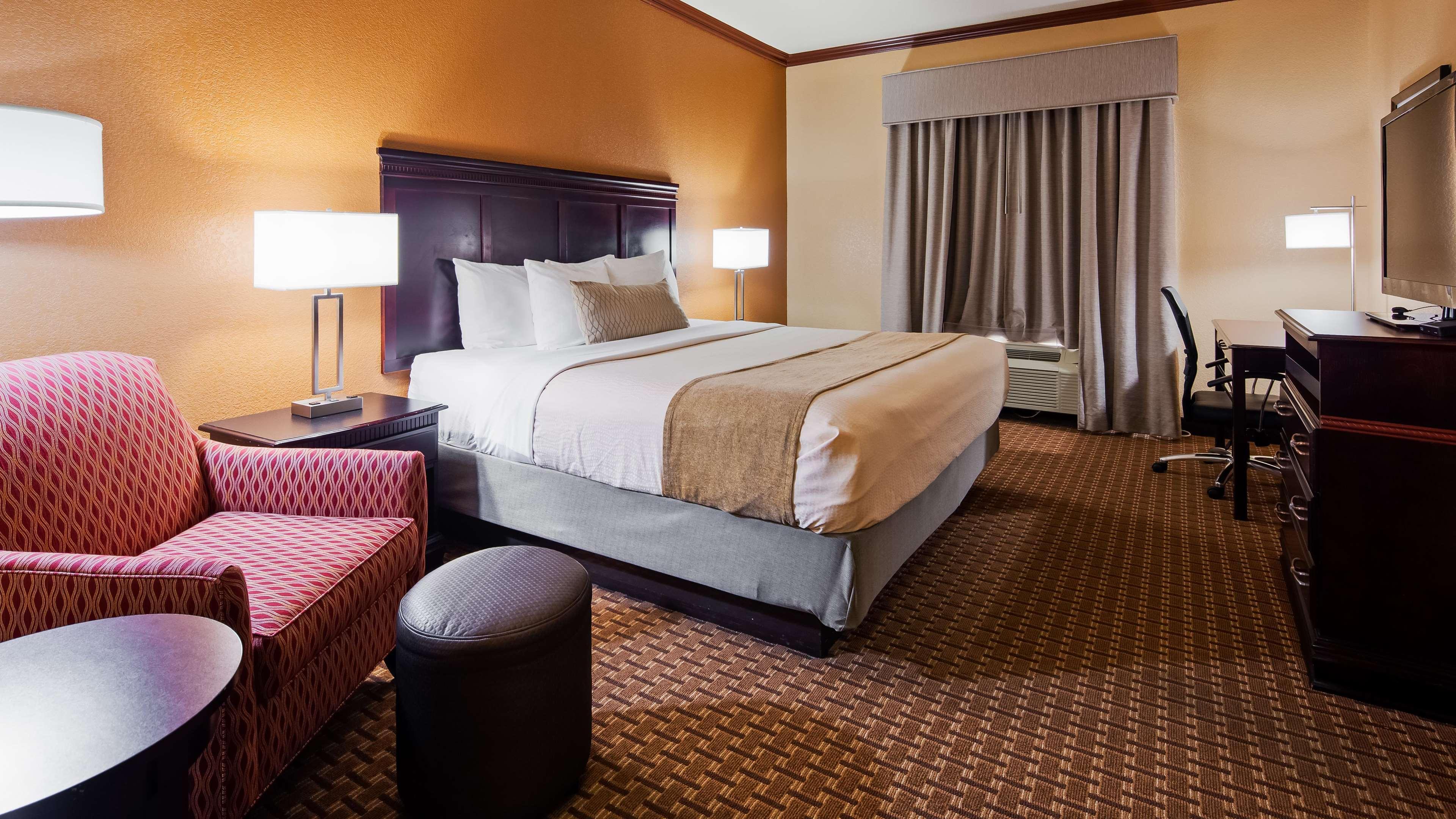 Best Western Granbury Inn And Suites Εξωτερικό φωτογραφία