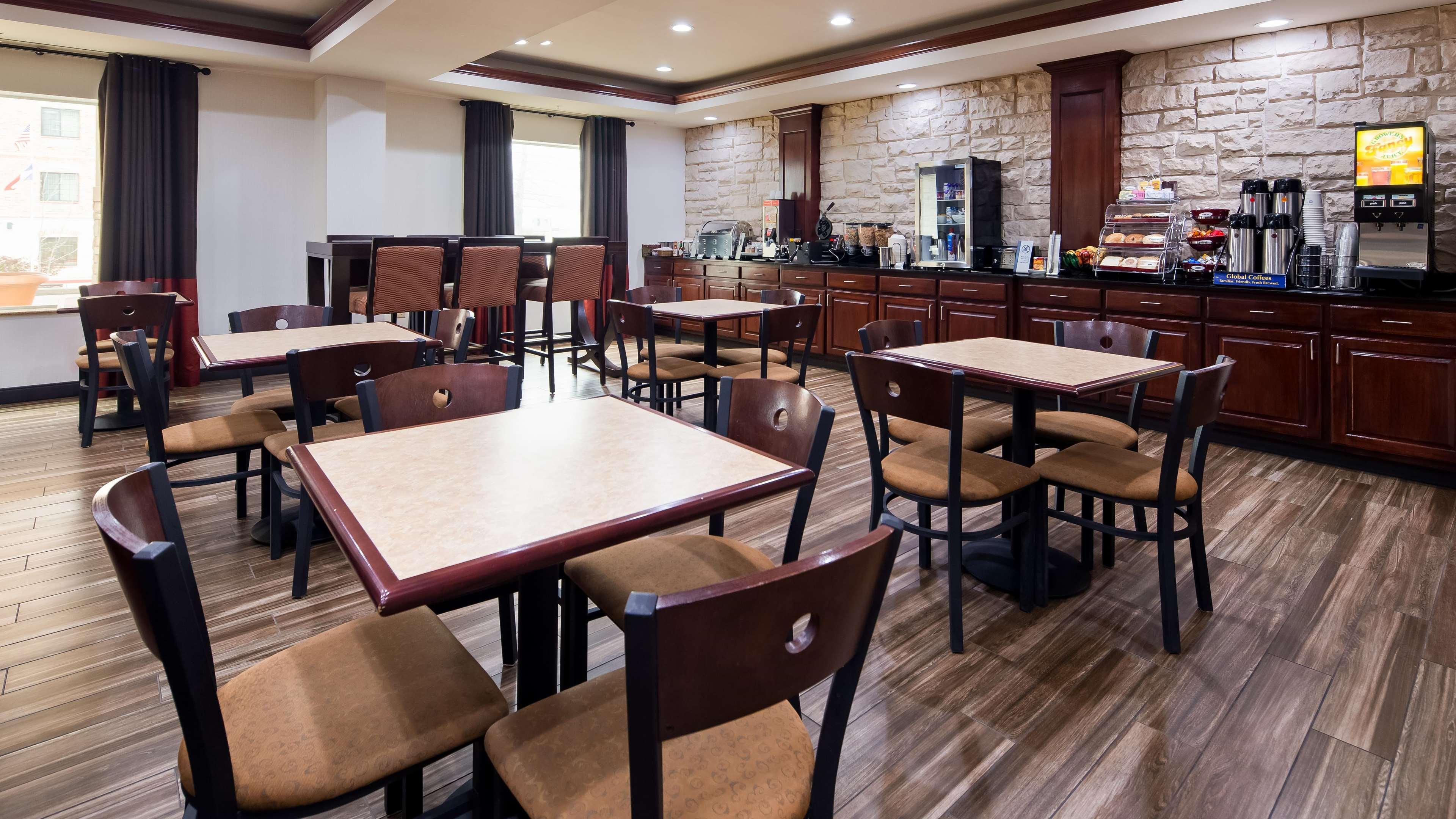 Best Western Granbury Inn And Suites Εξωτερικό φωτογραφία