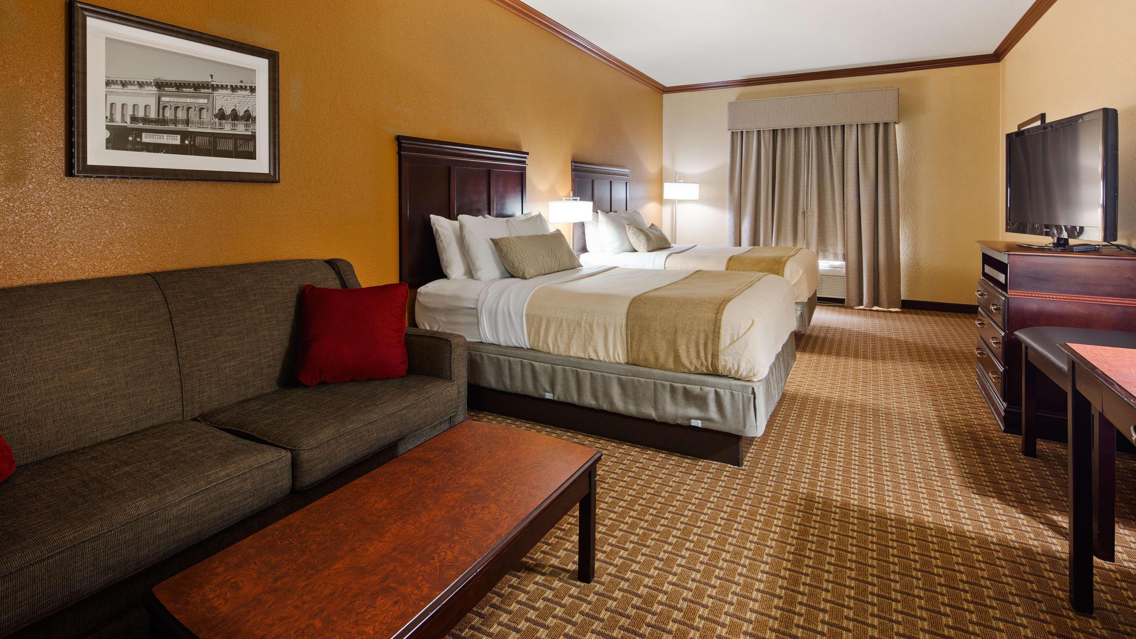 Best Western Granbury Inn And Suites Εξωτερικό φωτογραφία
